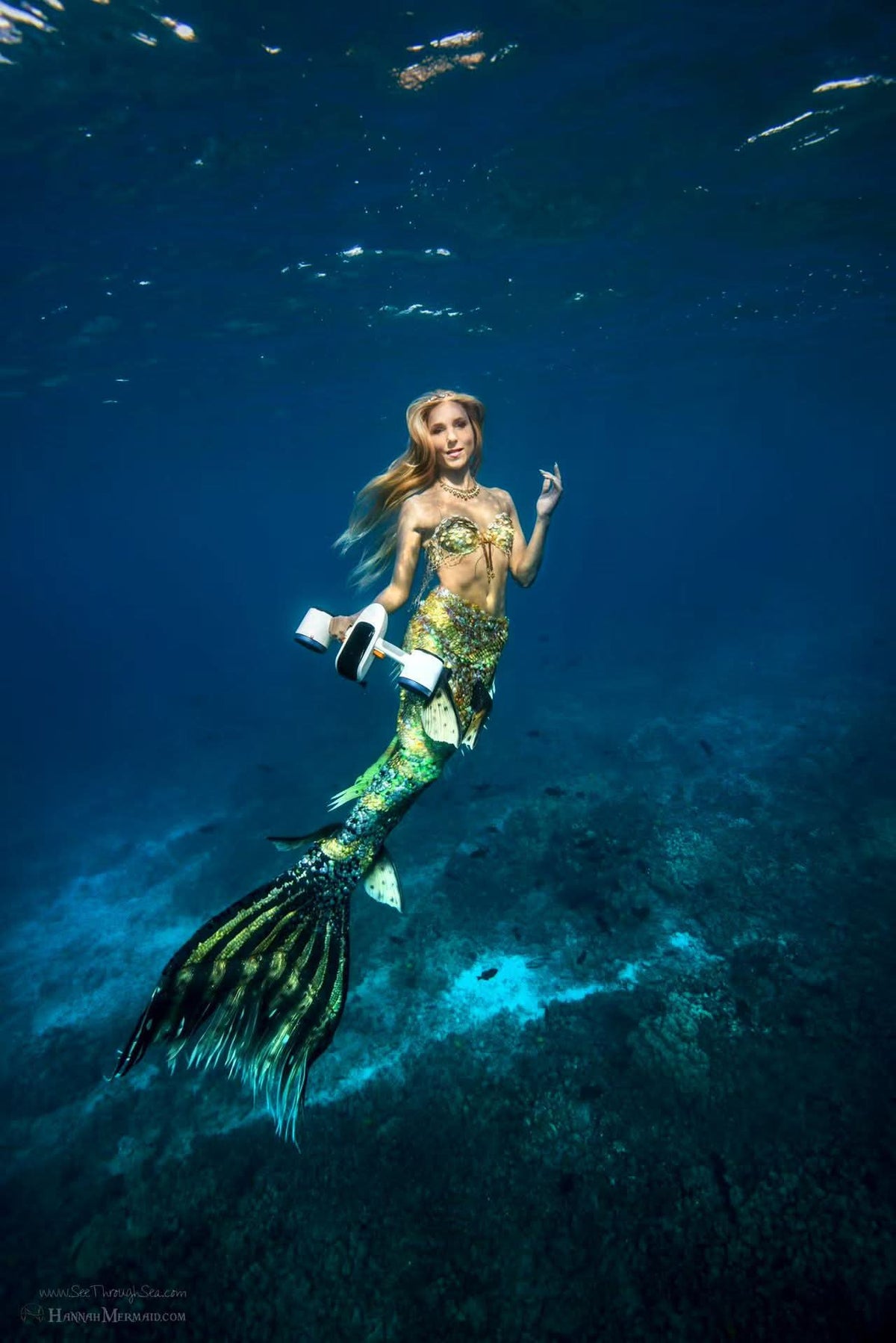 Sublue Mix Underwater Scooter — Pool and Snorkel Ready
