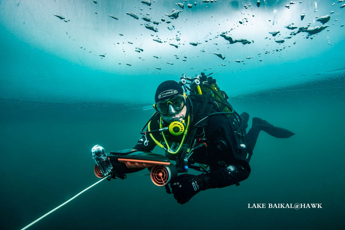 Sublue Navbow Underwater Scooter — 131 ft Depth, OLED Display