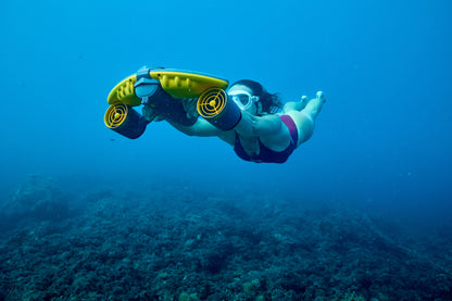 Sublue Navbow+ Underwater Scooter — OLED Display, Action-Cam Mount