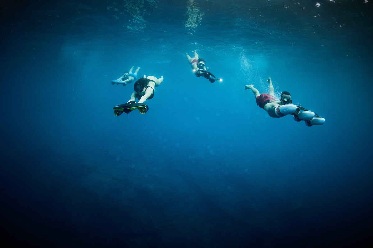 Sublue Navbow Underwater Scooter — 131 ft Depth, OLED Display