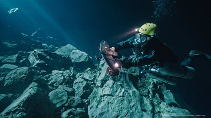Sublue Navbow Underwater Scooter — 131 ft Depth, OLED Display