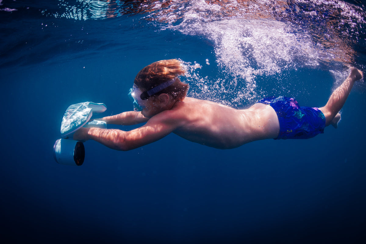 Sublue Mix Underwater Scooter — Pool and Snorkel Ready