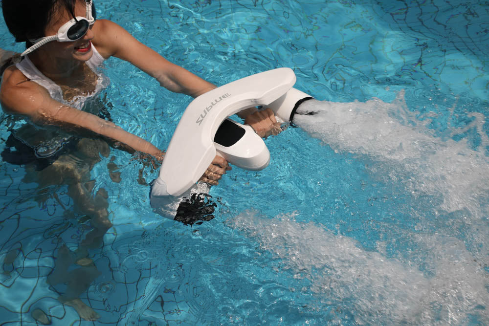 Sublue Mix Underwater Scooter — Pool and Snorkel Ready