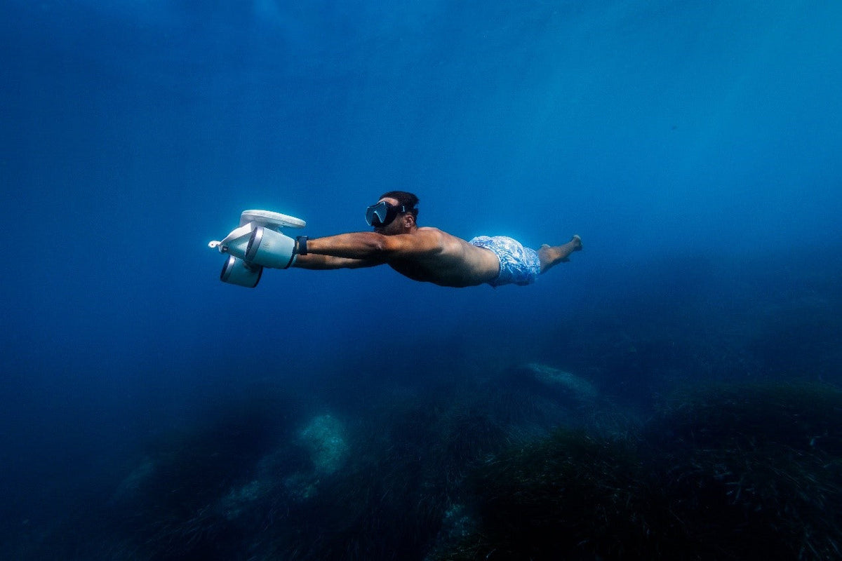 Sublue Mix Underwater Scooter — Pool and Snorkel Ready