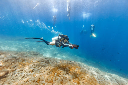 Sublue Navbow Underwater Scooter — 131 ft Depth, OLED Display