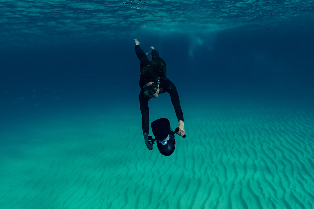 Sublue VAPOR Pro Underwater Scooter — Dual Motor, Pro Dive Performance