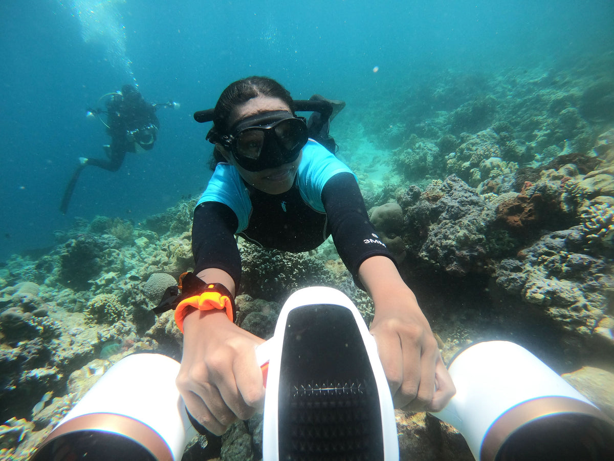 Sublue MixPro Underwater Scooter — Compact, Kid-Friendly Thrust