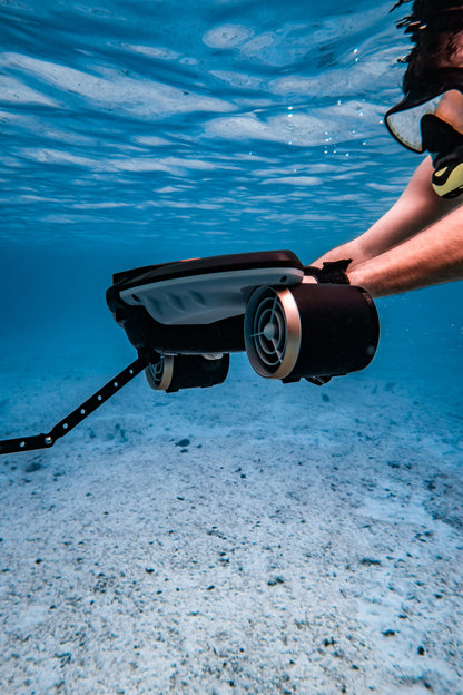 Sublue Navbow+ Underwater Scooter — OLED Display, Action-Cam Mount
