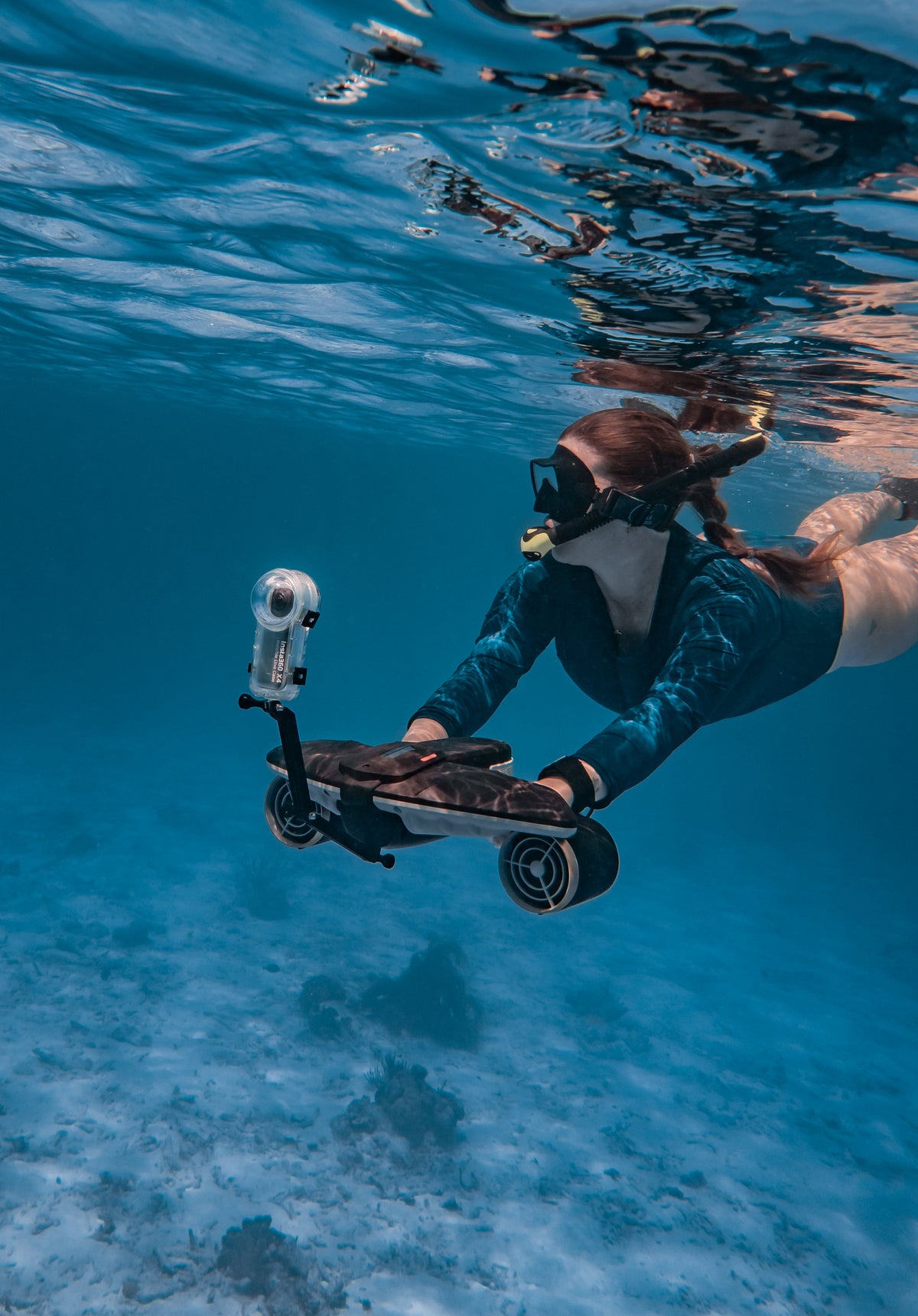 Sublue Navbow+ Underwater Scooter — OLED Display, Action-Cam Mount