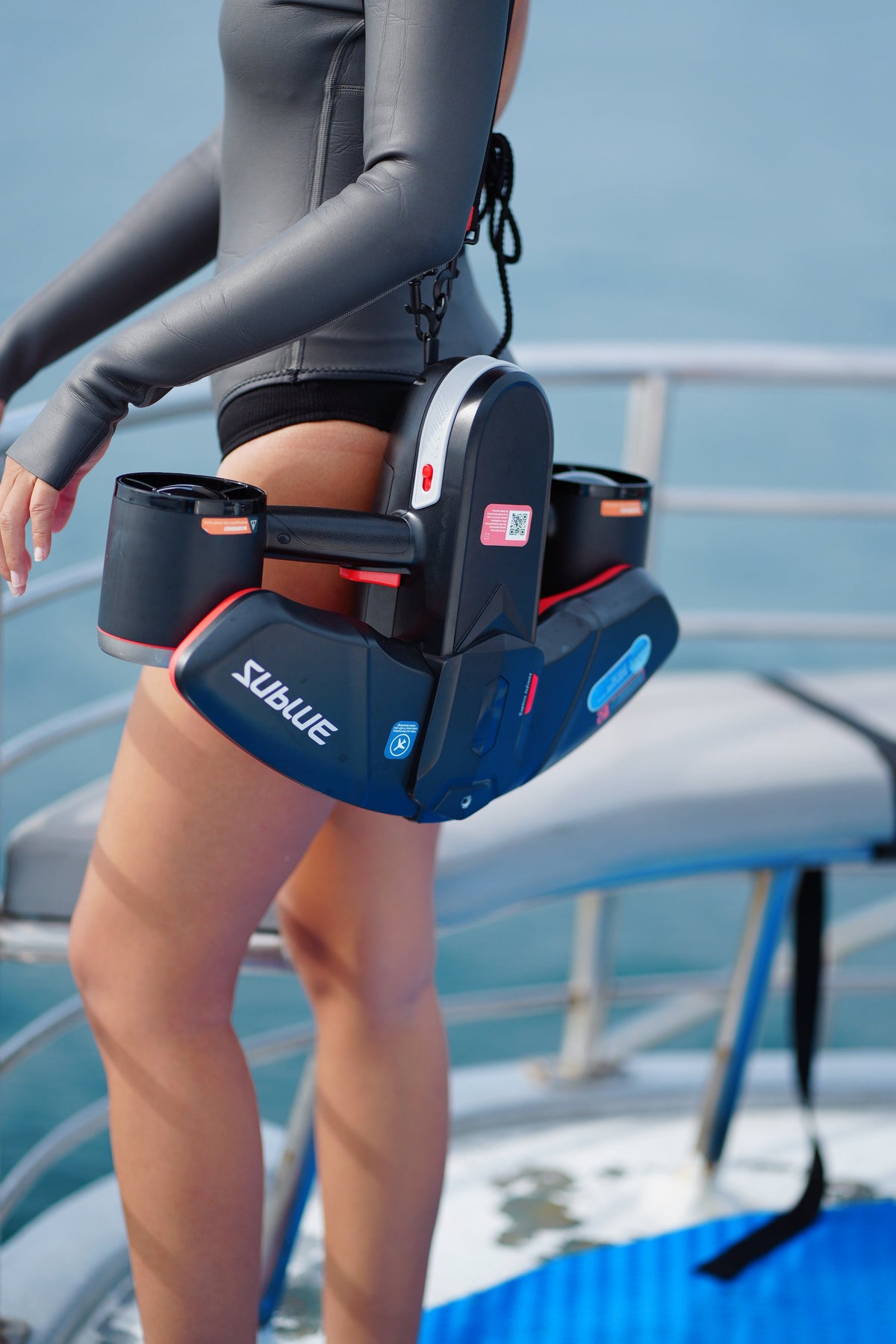 Sublue Navbow Underwater Scooter — 131 ft Depth, OLED Display
