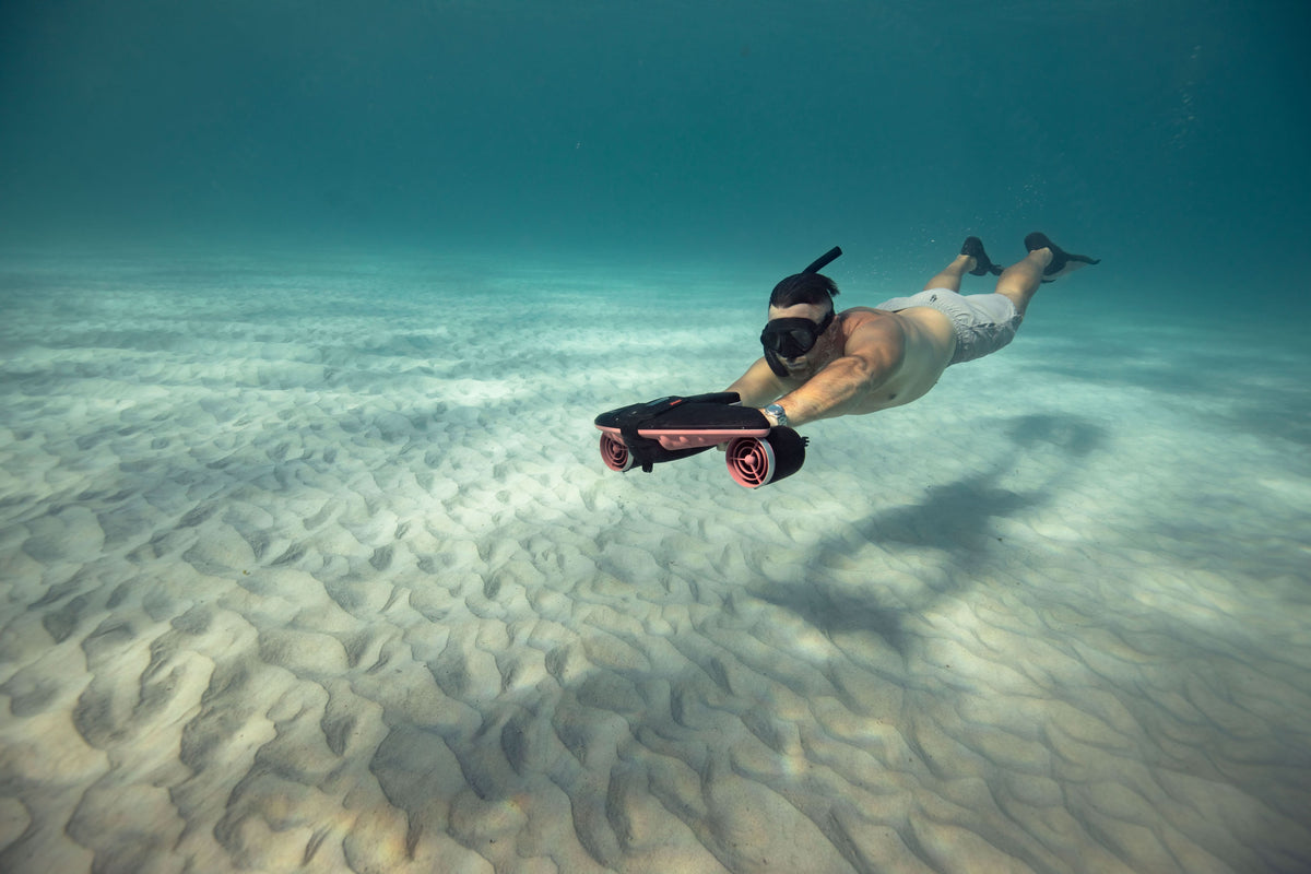 Sublue Navbow Underwater Scooter — 131 ft Depth, OLED Display
