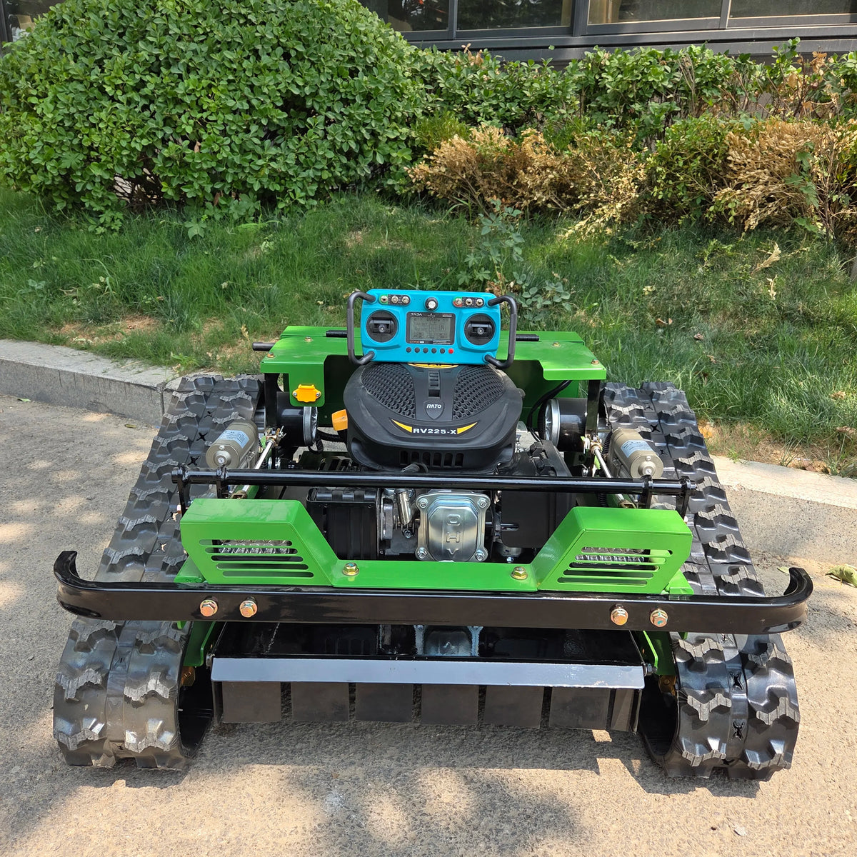 ZONAWELL ZNW-500 Remote-Controlled Slope Mower — 20 in. Cut, 45° Climbing