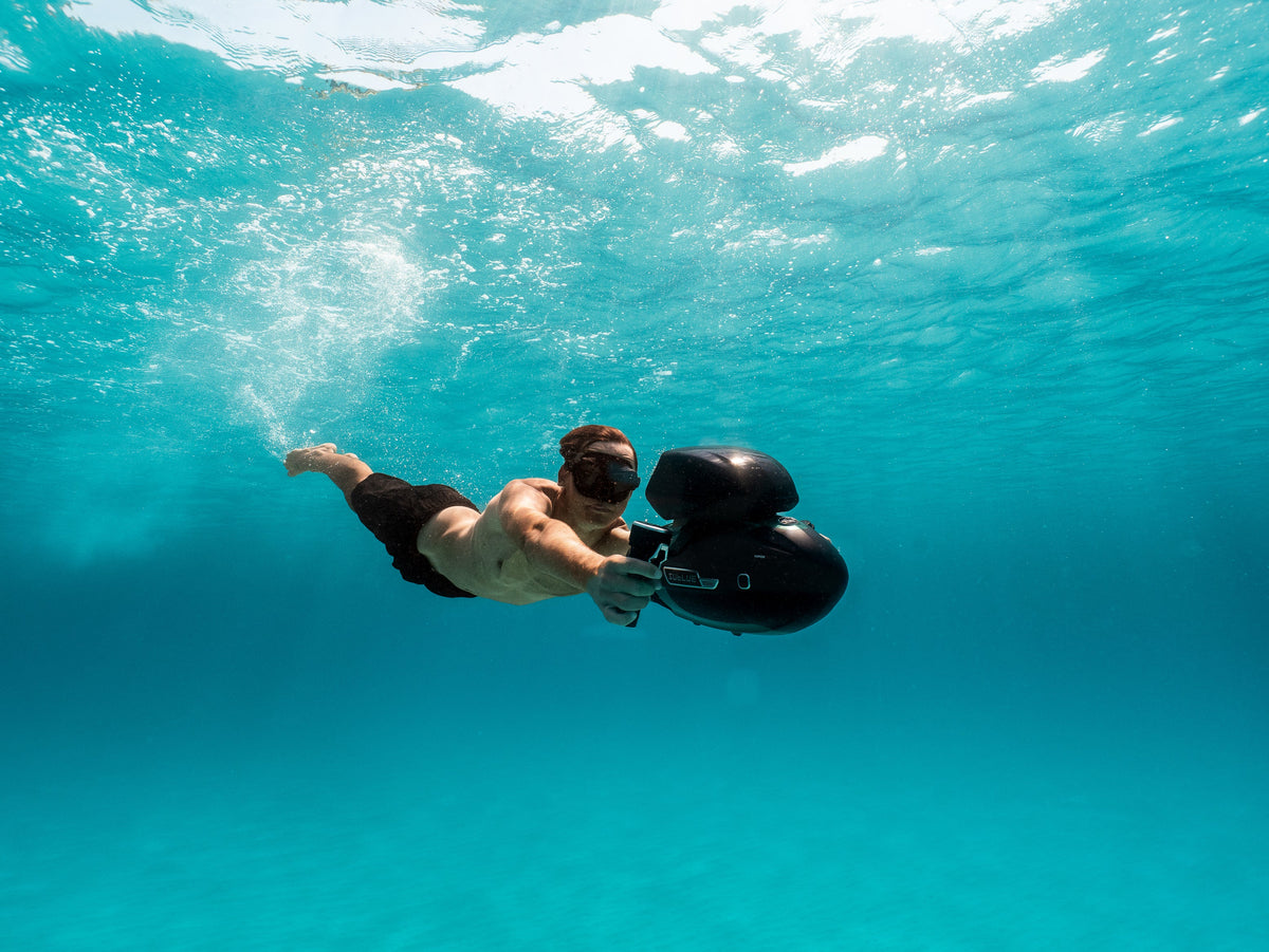 Sublue VAPOR Pro Underwater Scooter — Dual Motor, Pro Dive Performance