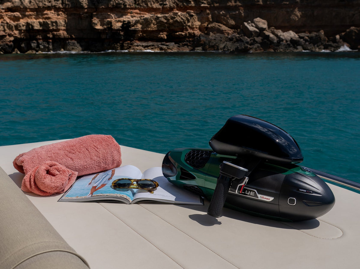 Sublue VAPOR Pro Underwater Scooter — Dual Motor, Pro Dive Performance