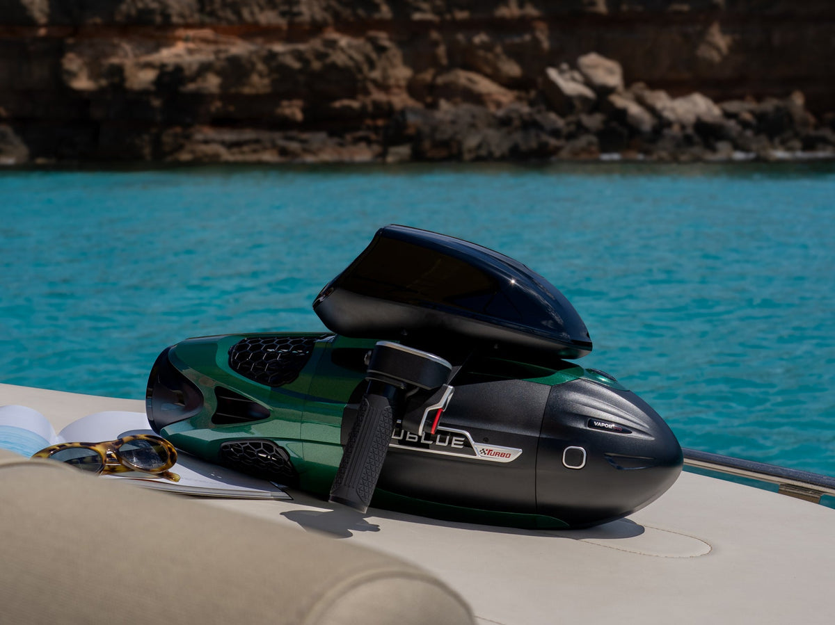 Sublue VAPOR Pro Underwater Scooter — Dual Motor, Pro Dive Performance