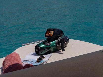 Sublue VAPOR Pro Underwater Scooter — Dual Motor, Pro Dive Performance