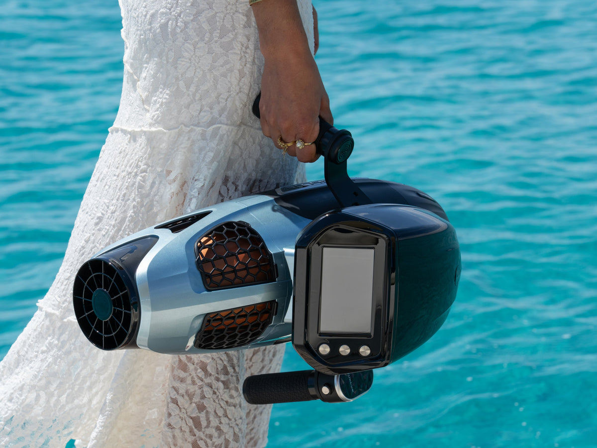 Sublue VAPOR Pro Underwater Scooter — Dual Motor, Pro Dive Performance