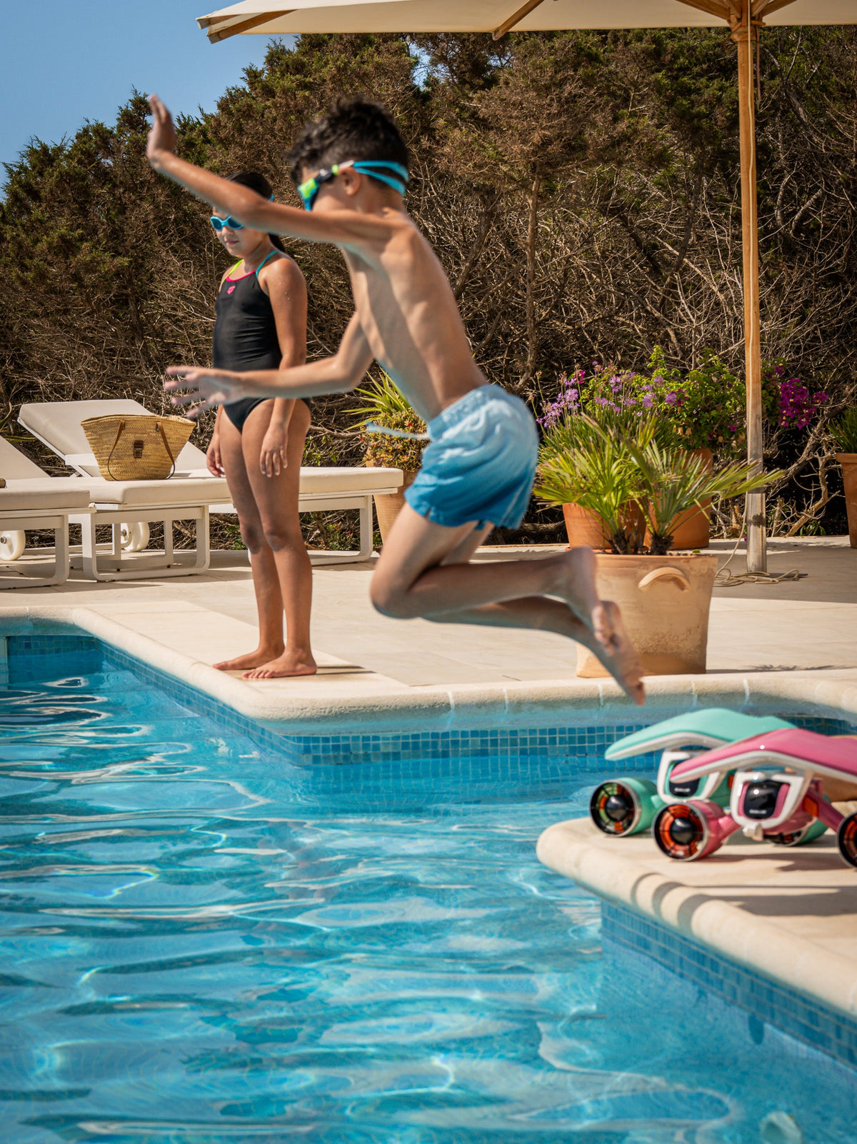 Sublue Mix Underwater Scooter — Pool and Snorkel Ready