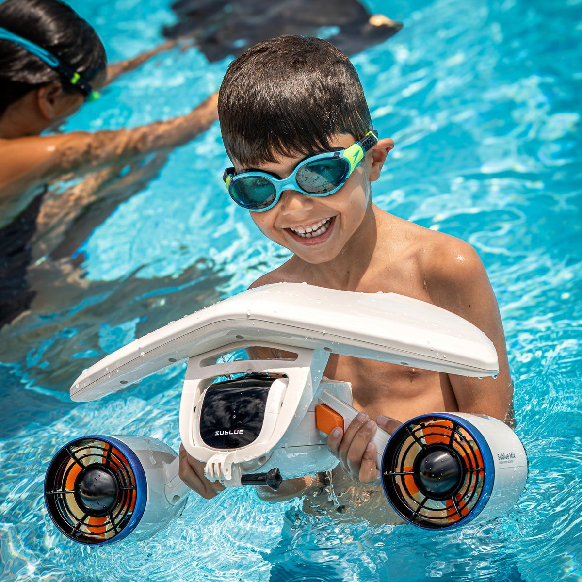 Sublue Mix Underwater Scooter — Pool and Snorkel Ready