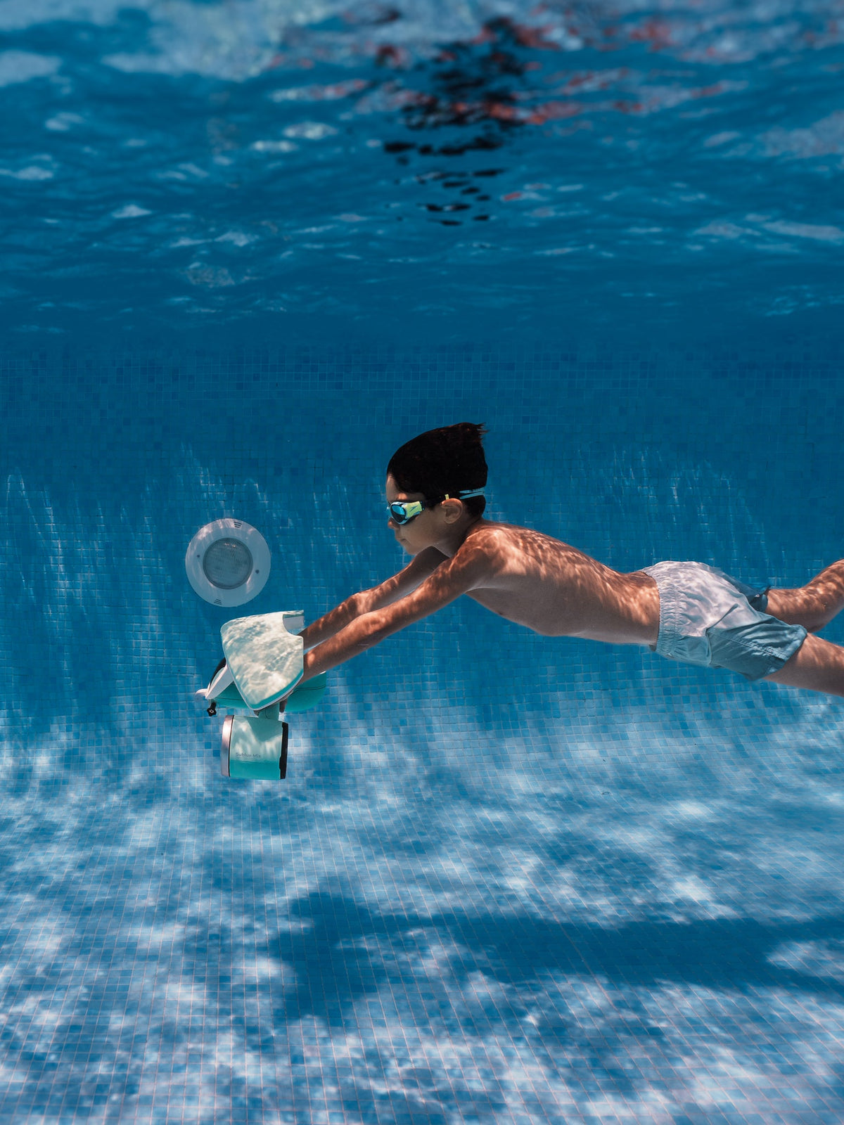 Sublue Mix Underwater Scooter — Pool and Snorkel Ready