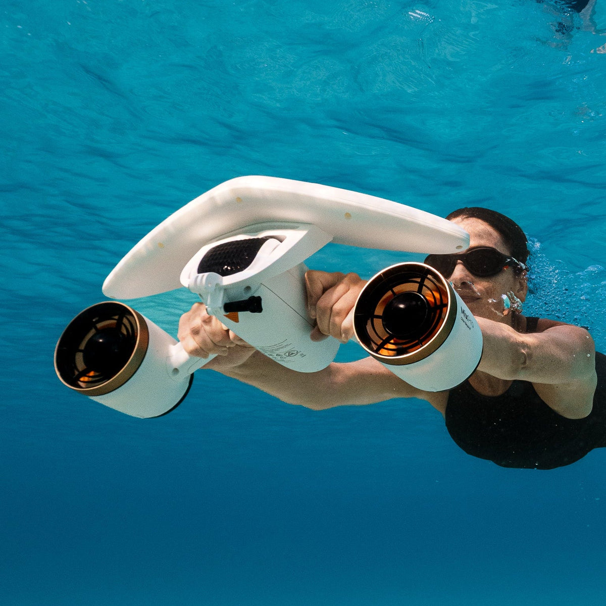 Sublue MixPro Underwater Scooter — Compact, Kid-Friendly Thrust