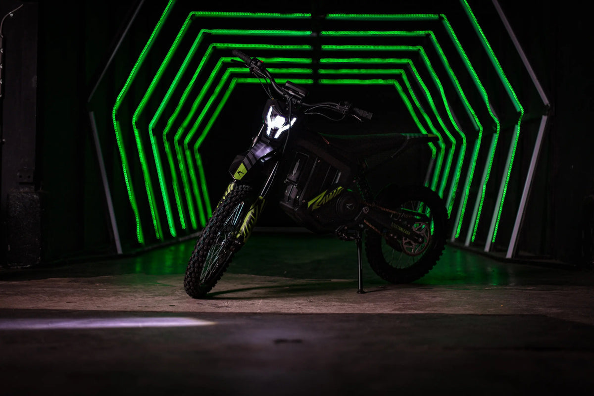Rawrr Mantis X Electric Dirt Bike — 72V, 50 MPH, 139 lb eMoto